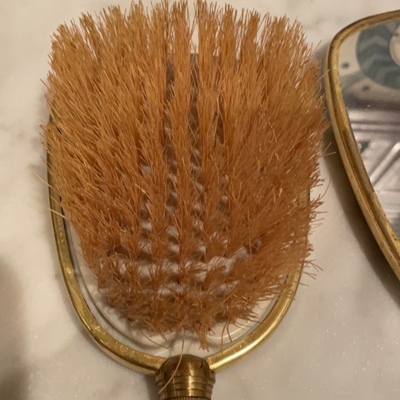 Antique brush and mirror set - Picture 4 of 7